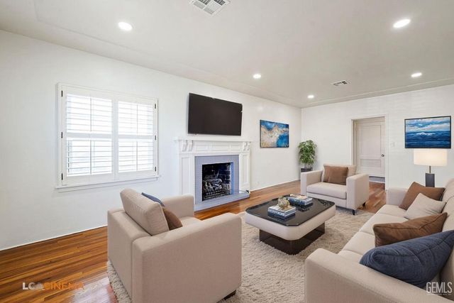 719 Philippine Street, Taft, CA 93268