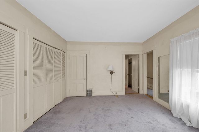 35 Nineteenth Street, Lowell, MA 01850