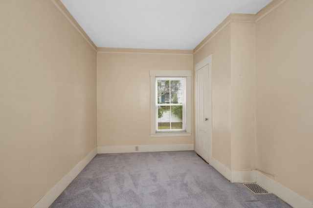 35 Nineteenth Street, Lowell, MA 01850