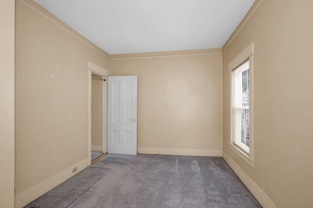 35 Nineteenth Street, Lowell, MA 01850