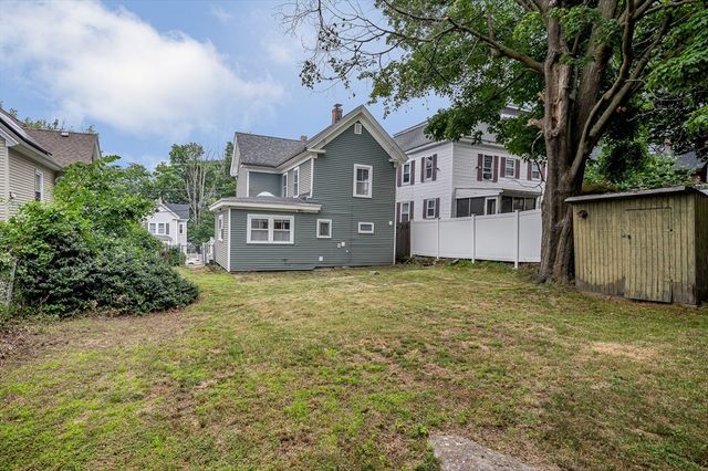 35 Nineteenth Street, Lowell, MA 01850