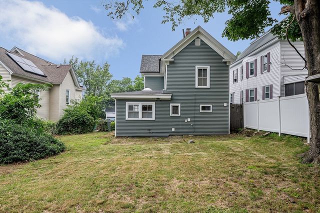 35 Nineteenth Street, Lowell, MA 01850