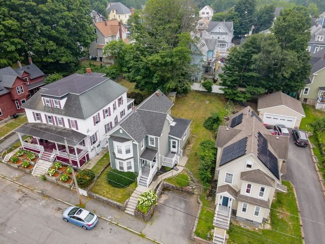 35 Nineteenth Street, Lowell, MA 01850