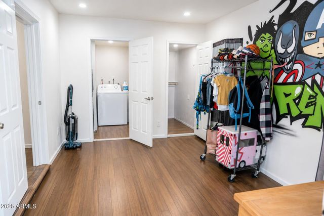 8318 W ROMA Avenue, Phoenix, AZ 85037