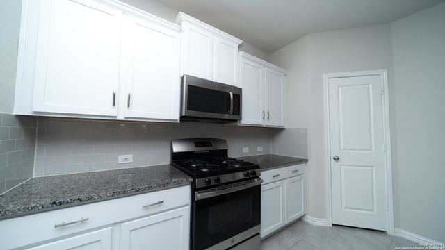 7846 Belmont valley, San Antonio, TX 78253