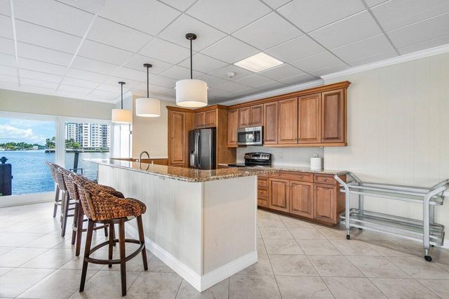 400 Seasage Drive 904, Delray Beach, FL 33483