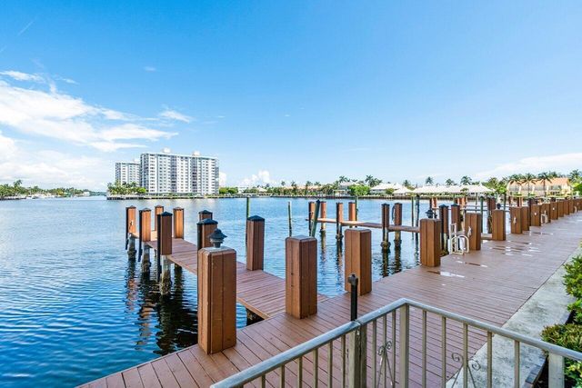 400 Seasage Drive 904, Delray Beach, FL 33483