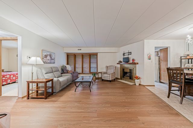 6419 Oak Forest Avenue 1N, Tinley Park, IL 60477