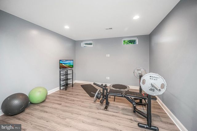 9 SUTTER DR, Fredericksburg, VA 22405