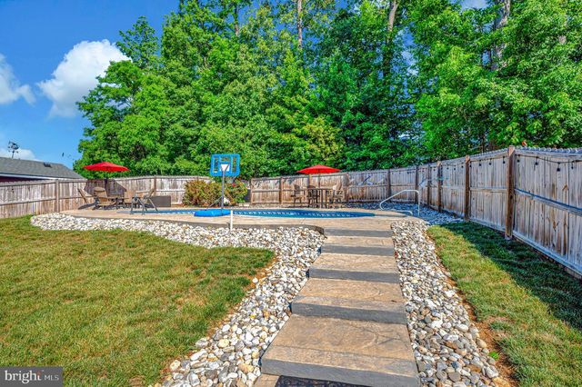 9 SUTTER DR, Fredericksburg, VA 22405
