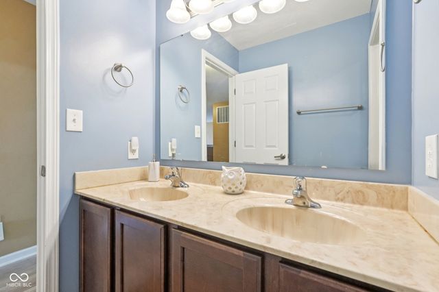 5594 Beale Street, Plainfield, IN 46168