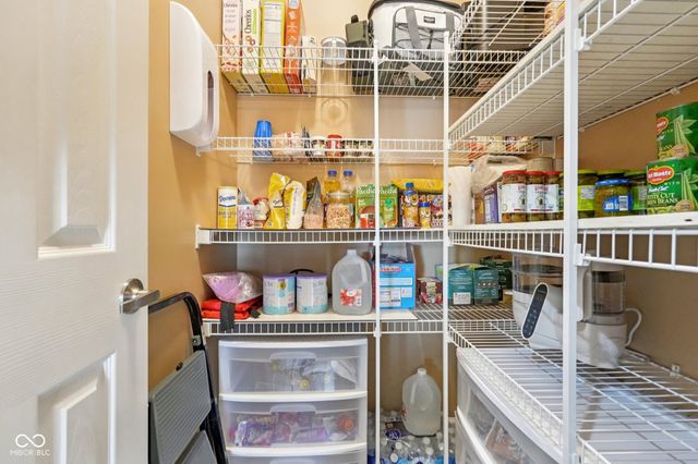 5594 Beale Street, Plainfield, IN 46168