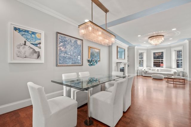 61 Saint Botolph St 61, Boston, MA 02116