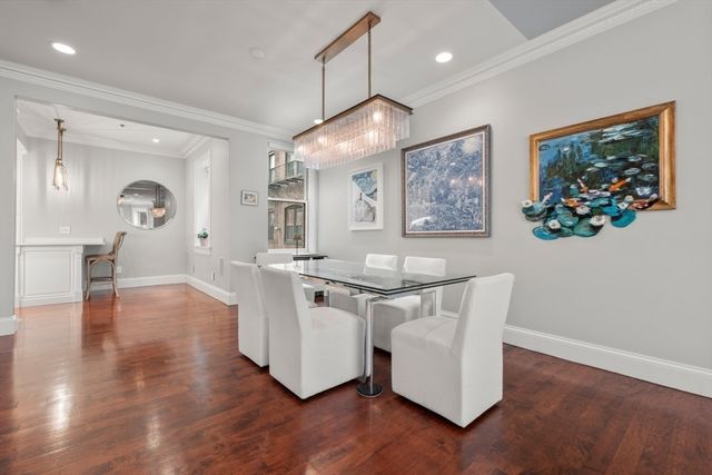 61 Saint Botolph St 61, Boston, MA 02116