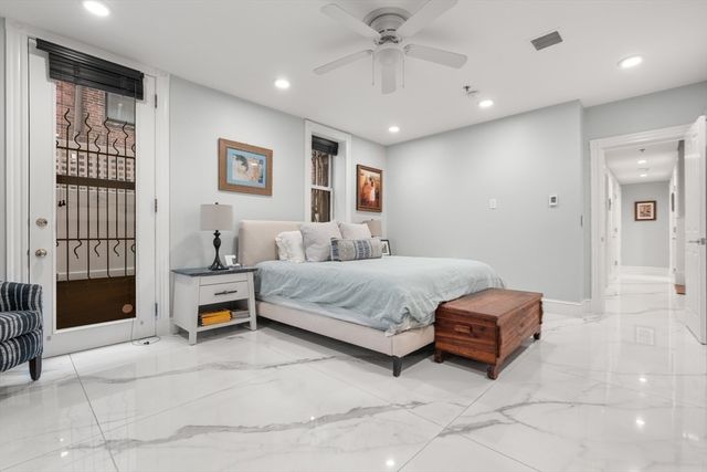 61 Saint Botolph St 61, Boston, MA 02116