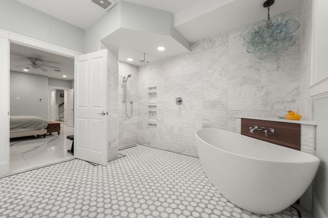61 Saint Botolph St 61, Boston, MA 02116