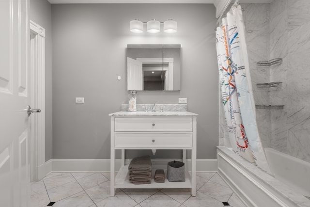 61 Saint Botolph St 61, Boston, MA 02116