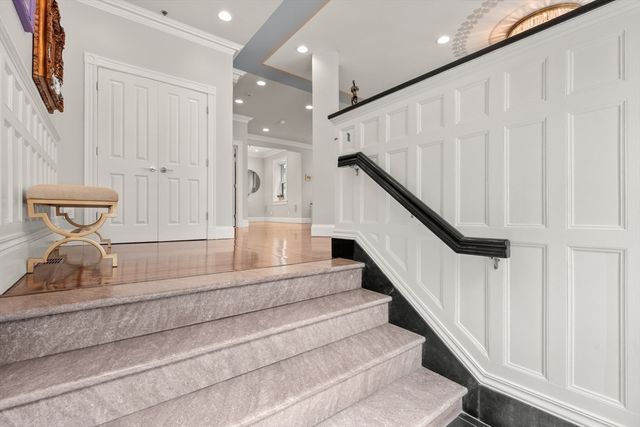 61 Saint Botolph St 61, Boston, MA 02116
