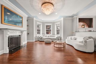 61 Saint Botolph St 61, Boston, MA 02116