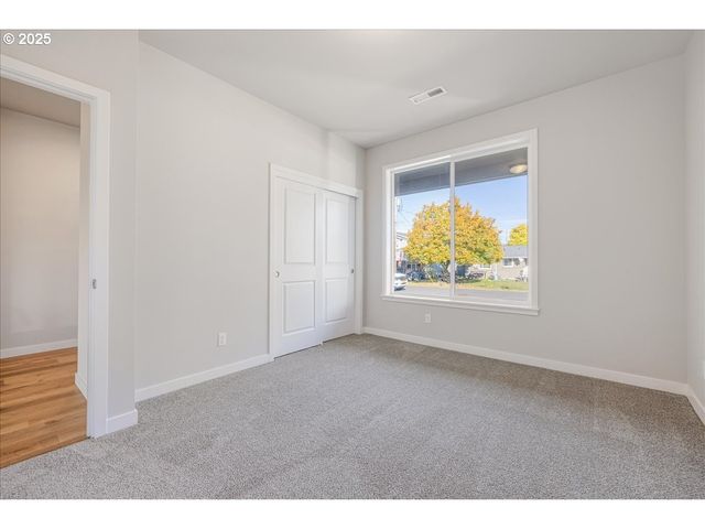 725 E Third St, Yamhill, OR 97148