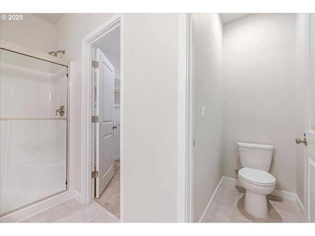 725 E Third St, Yamhill, OR 97148