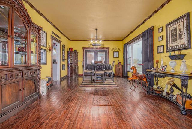 433 E Main Street, Salem, IL 62881