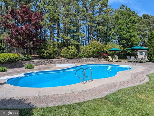 27 PENN PL, Forked River, NJ 08731