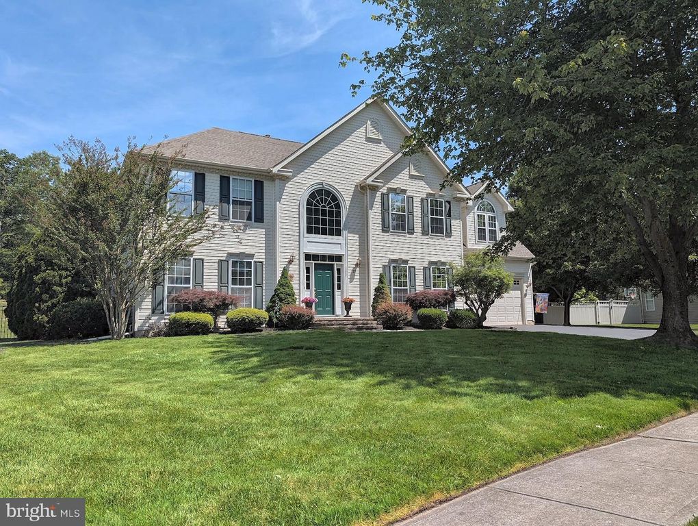 27 PENN PL, Forked River, NJ 08731