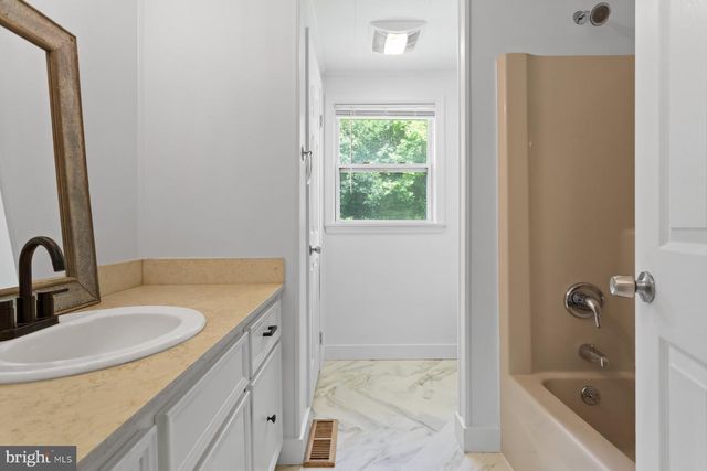 2806 DUVALL RD, Burtonsville, MD 20866