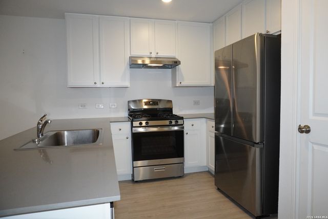 12903 Lake Fryer, St Hedwig, TX 78152