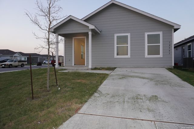 12903 Lake Fryer, St Hedwig, TX 78152