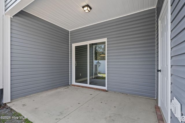 4 Catalina Circle, Swansboro, NC 28584