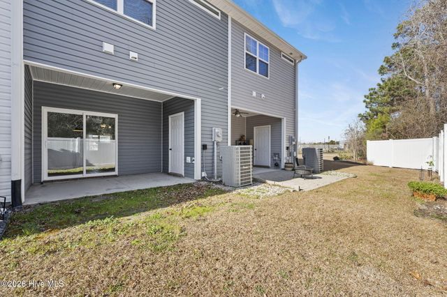 4 Catalina Circle, Swansboro, NC 28584