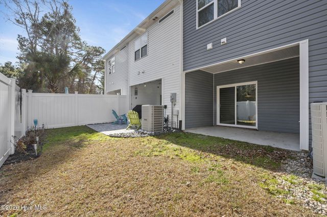 4 Catalina Circle, Swansboro, NC 28584