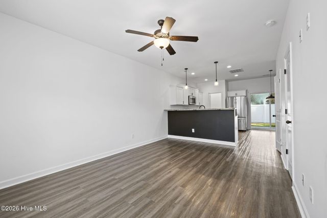 4 Catalina Circle, Swansboro, NC 28584