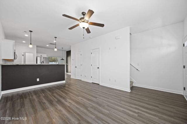 4 Catalina Circle, Swansboro, NC 28584