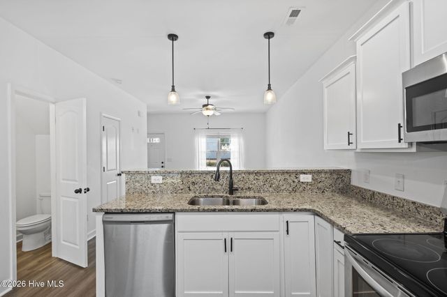 4 Catalina Circle, Swansboro, NC 28584