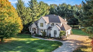 5727 S Bobwhite Avenue, Kalamazoo, MI 49009