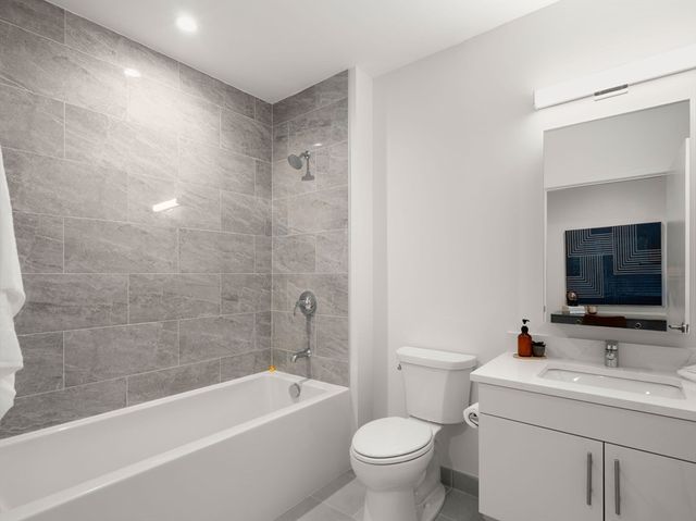 1151 Walnut 304, Newton, MA 02461