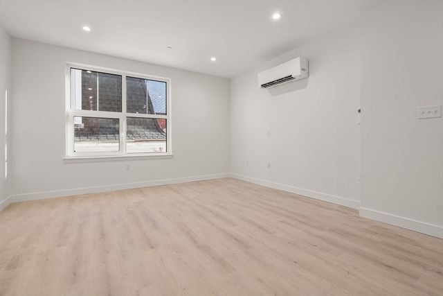 1151 Walnut 304, Newton, MA 02461