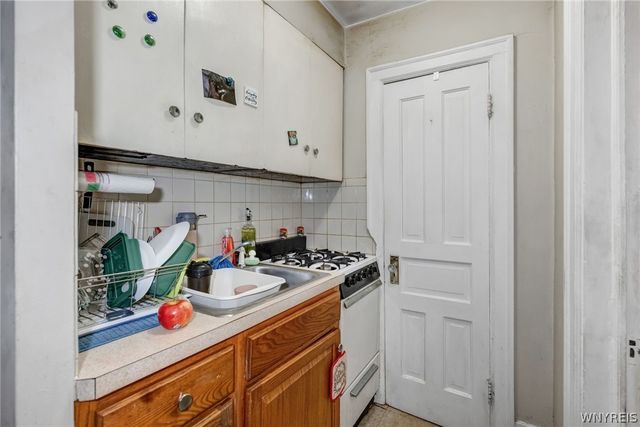 390 West Delavan Avenue, Buffalo, NY 14213