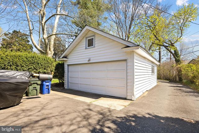 202 LINDEN AVE, Riverton, NJ 08077