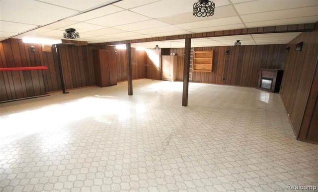 35760 Alta Vista Drive, Sterling Heights, MI 48312