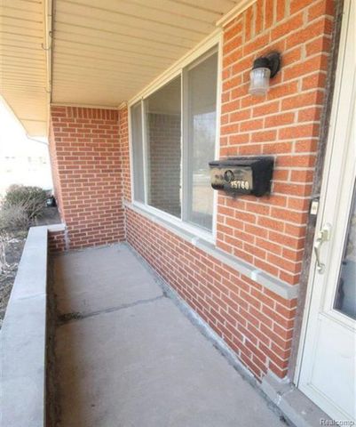 35760 Alta Vista Drive, Sterling Heights, MI 48312