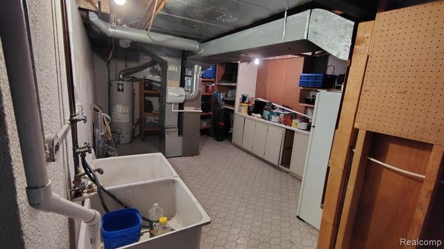 35760 Alta Vista Drive, Sterling Heights, MI 48312