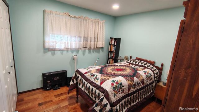 35760 Alta Vista Drive, Sterling Heights, MI 48312