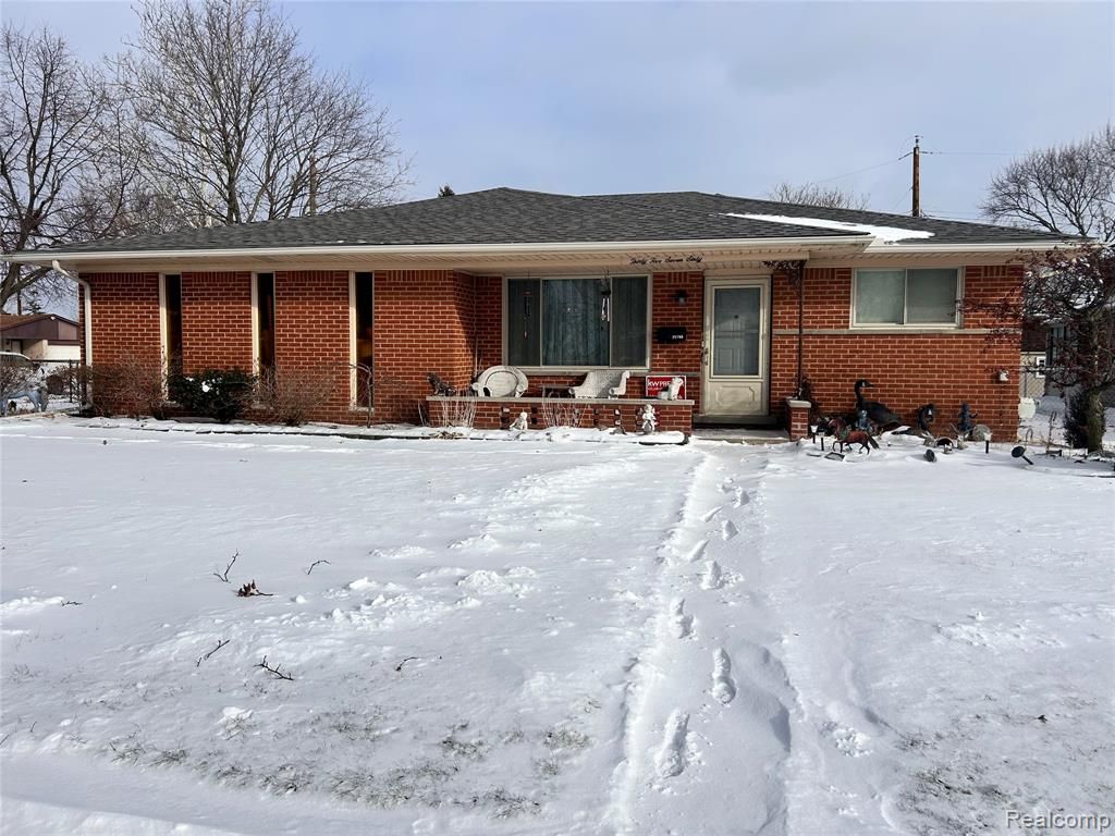 35760 Alta Vista Drive, Sterling Heights, MI 48312