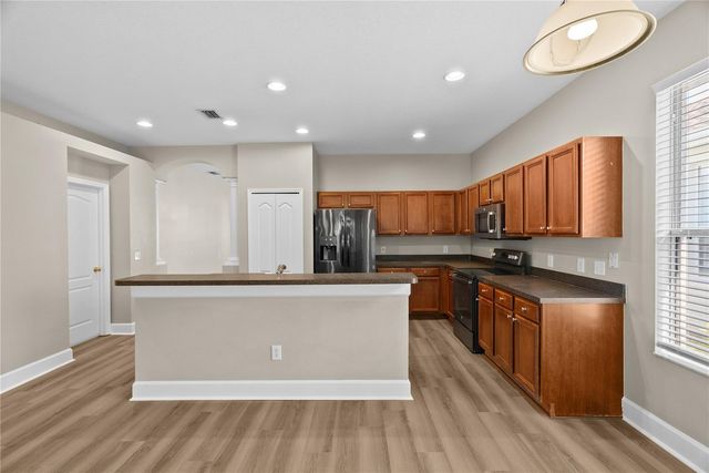 5012 MIRROR RIDGE COURT, Lutz, FL 33558