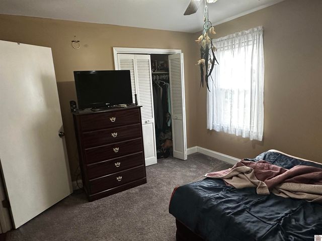 4172 State Route 303, Mayfield, KY 42066