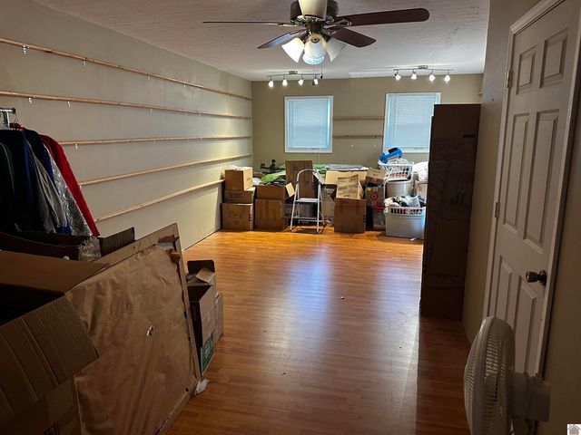 4172 State Route 303, Mayfield, KY 42066